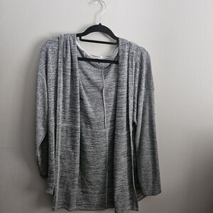 Mudd Heather Gray Knit Top